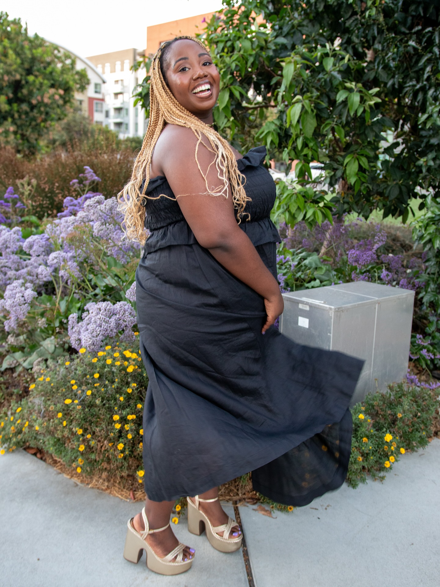 THIRTY! That’s absolutely wild, but happy birthday to me 🤸🏾‍♀️🫶🏾

30, you have to be 1,000% better than 29 because I can’t deal if you’re not. Like please 😭 

(I haven’t taken any new pictures or nothinggg and that’s crazy, just give me a little more time pleathe)